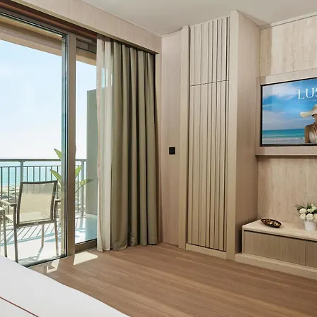 Lusso Sorgun Side