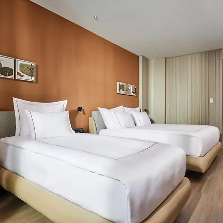 Lusso Sorgun سيدي